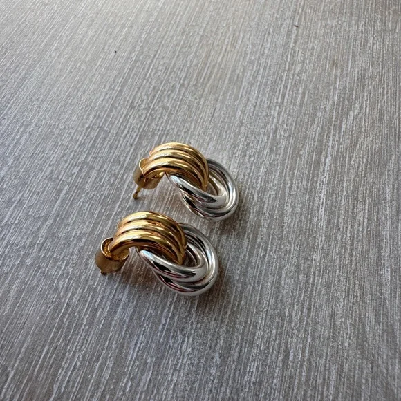 Heaven Mayhem Baby Knot Mixed Earrings - Picture 2 of 4